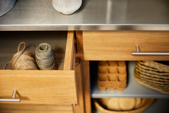 Deck Potting Cabinet | Sideboards | Weishäupl