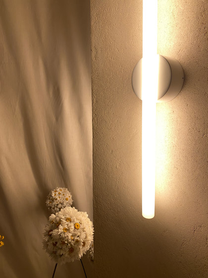 Kilter Wall Light Dark Grey IP44 | Lighting accessories | Tala