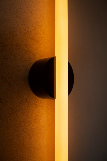 Kilter Wall Light 500mm length 2200K Solid Brass | Lámparas de pared | Tala