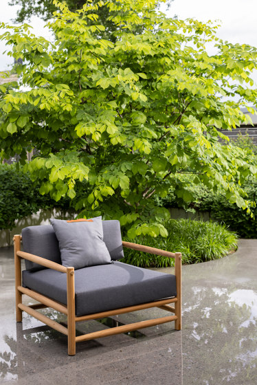 Saltholm Lounge Chair | Armchairs | Skargaarden