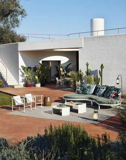 1 Fauteuil dossier basculant, Outdoor | Sillones | Cassina