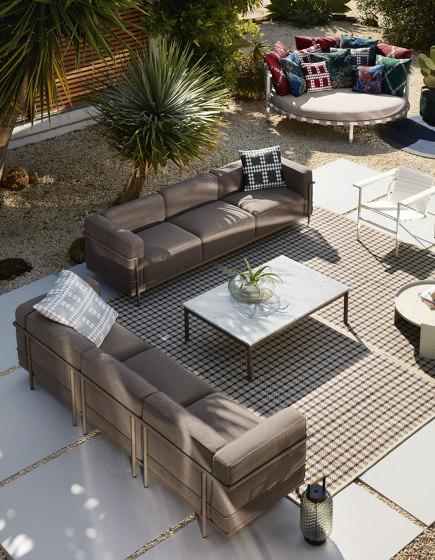 Table en tube basse, Outdoor | Coffee tables | Cassina