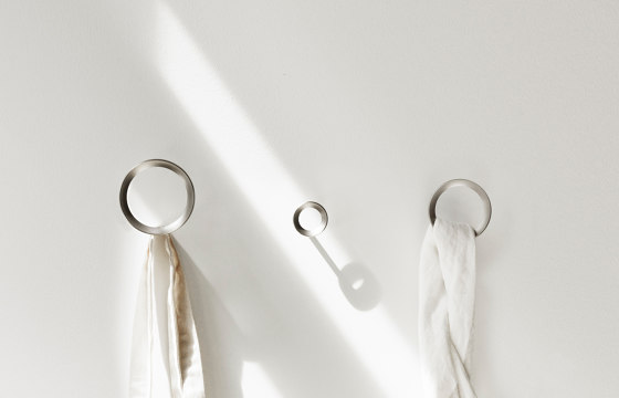 Loop Hook Medium Warm Grey | Single hooks | Normann Copenhagen
