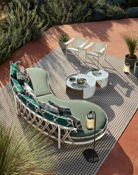 554 Bowy  Outdoor | Tables basses | Cassina