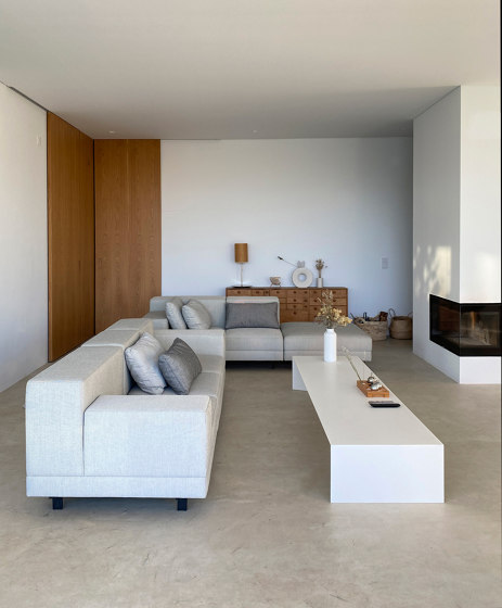 Stereo sofa + ottoman | Canapés | Branca-Lisboa