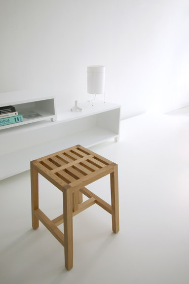 Tween stool | Sgabelli | Branca-Lisboa