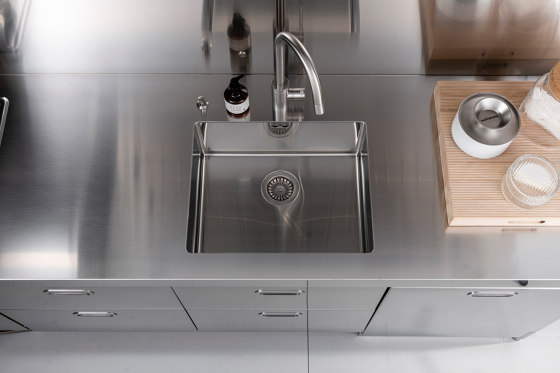 Washing kitchens
L250-C60+C120+L60/1 | Modular kitchens | ALPES-INOX