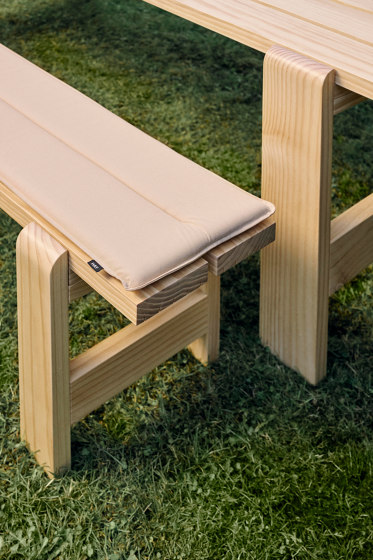 Weekday Bench | Bancs | HAY