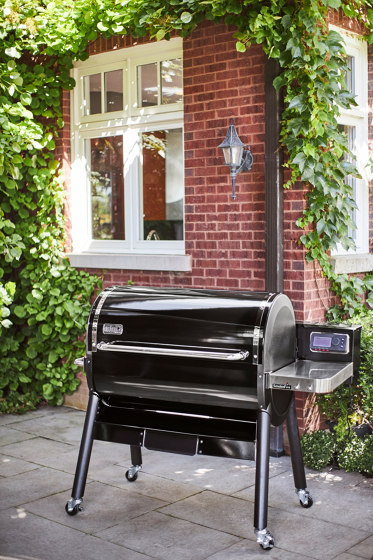 SmokeFire EPX4 | Barbecues | Weber