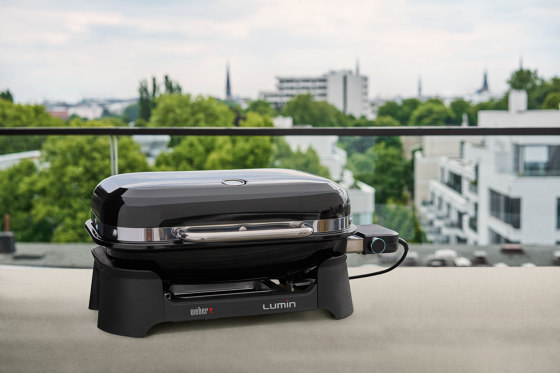 Lumin Red | Barbecues | Weber