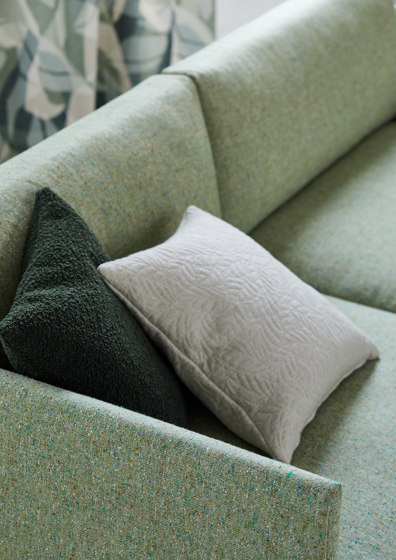 Klas - 16 bordeaux | Upholstery fabrics | nya nordiska
