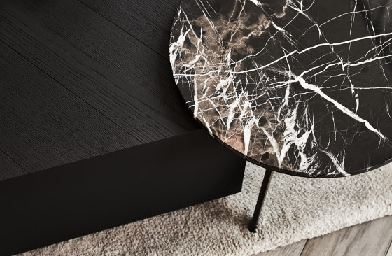 Emerald Side Table Matt Black + Black Python Top | Tables d'appoint | DAMI Luxury Interior