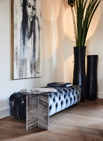Ruby Side Table Softtouch Black + Marble Café Amaro Top | Beistelltische | DAMI Luxury Interior