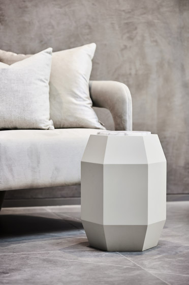 Sapphire Side Table Softtouch Stone + Marble Silverroots Top | Mesas auxiliares | DAMI Luxury Interior