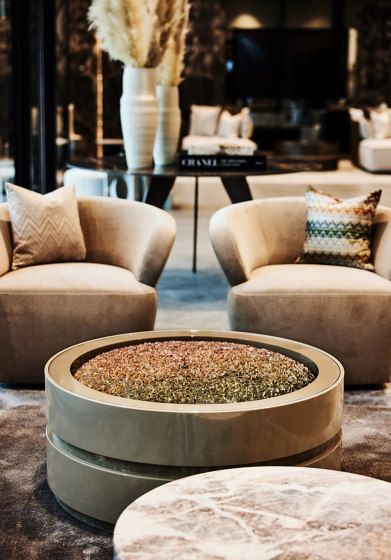 Spinel Flowerbed Coffee Table High Gloss Warm Beige + Flowerbed | Mesas de centro | DAMI Luxury Interior