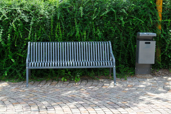 Tulip bench | Benches | Euroform W
