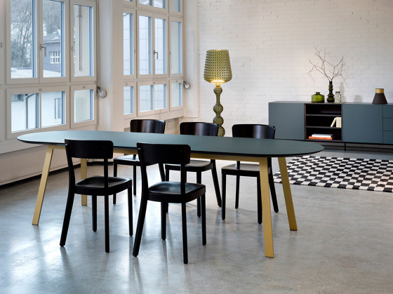 più | Dining Table | Dining tables | Vifian Möbelwerkstätte AG