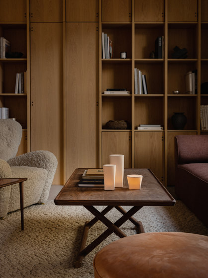 Jäger Lounge Table, Walnut | Mesas de centro | Audo Copenhagen