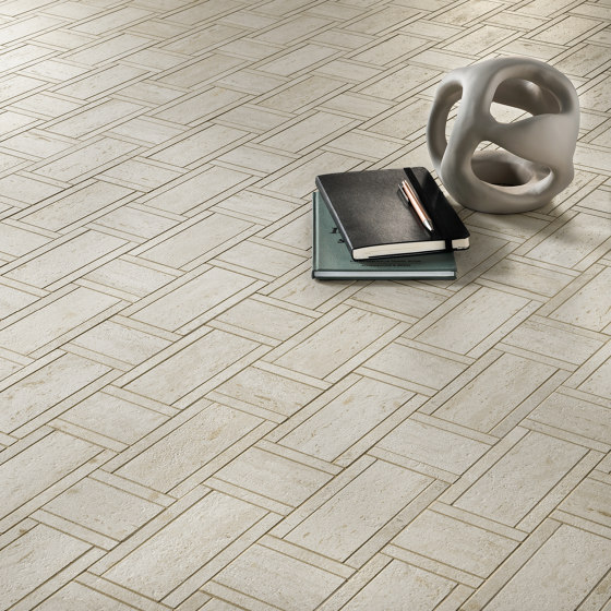 Marvel Travertine Pearl Cross 120X120 | Ceramic tiles | Atlas Concorde