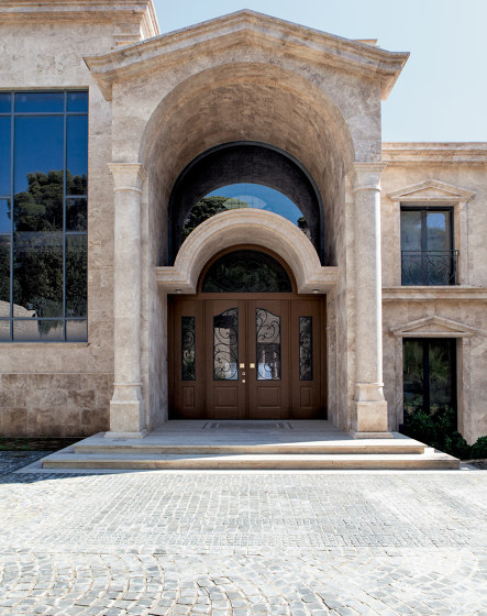 Evolution | Safety door with armored glass | Entrance doors | Oikos – Architetture d’ingresso