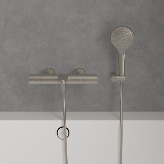 Verve Showers | Shower set with three spray types for wall-mounted, Chrome | Shower controls | Villeroy & Boch