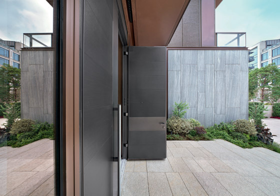 Tekno | Back-lacquered polished glass safety door | Internal doors | Oikos Venezia – Architetture d’ingresso