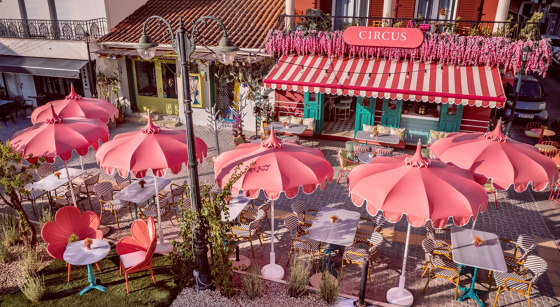 Dolce Vita | Ciao Amore Pink 200 Umbrella with Volant and Wind Vent | Parasols | Set Collection