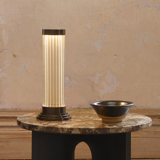 Porto | Portable Table Light - Bronze | Tischleuchten | J. Adams & Co