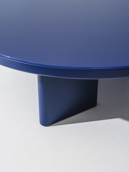 Roopa – Central base, h 54 cm | Side tables | Arper
