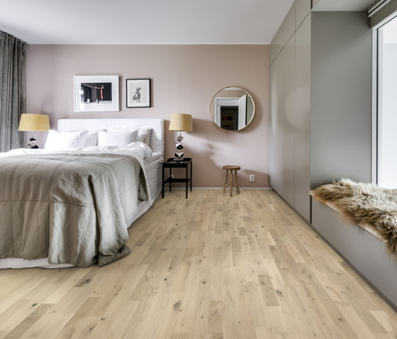 Beyond Retro | Oak Pearl Grey Strip | Wood flooring | Kährs