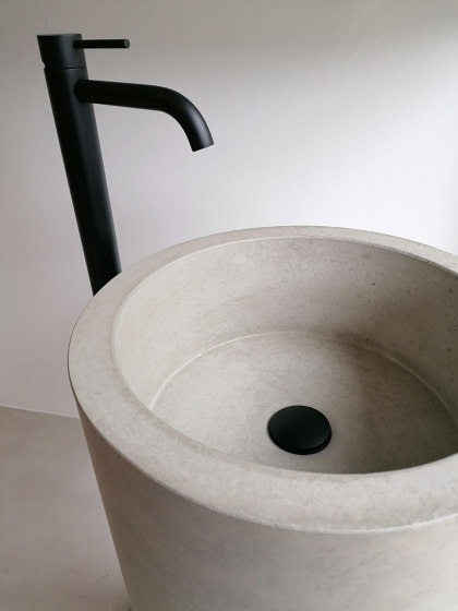 dade ELINA 90 washstand furniture | Vanity units | Dade Design AG concrete works Beton