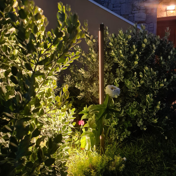 Garden Spikes | E310 | Lámparas exteriores de suelo | ALPHABET by Zambelis