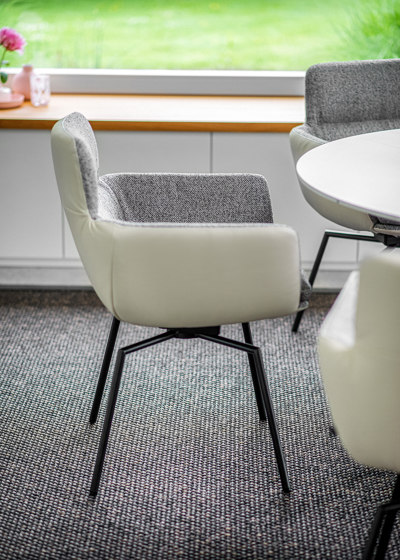 FAYE Side chair with low armrests | Sillas | KFF