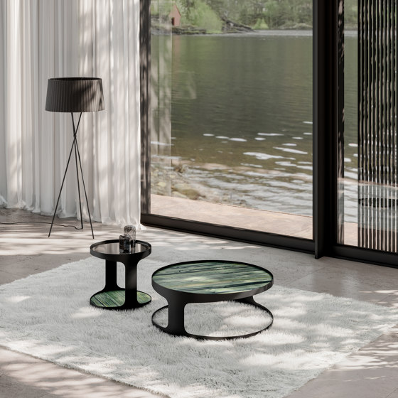 Colin | side table 
1325 -II 
with lower tray | Beistelltische | DRAENERT