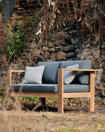 Alpine Sofa 3 Seater | Sofas | cbdesign