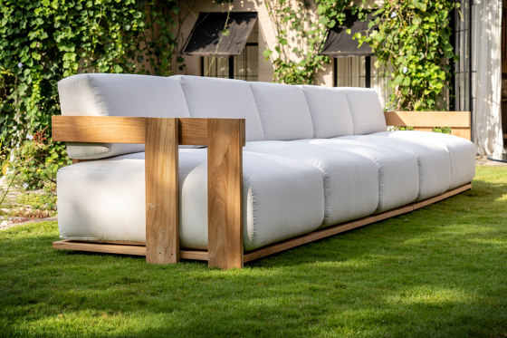 Axis Sofa 3 Seat | Sofas | cbdesign