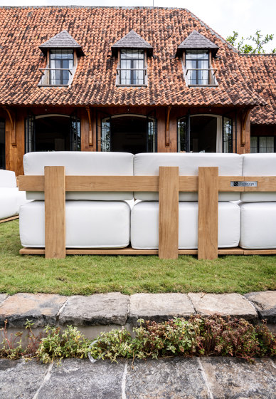 Axis Sofa 3 Seat | Sofas | cbdesign