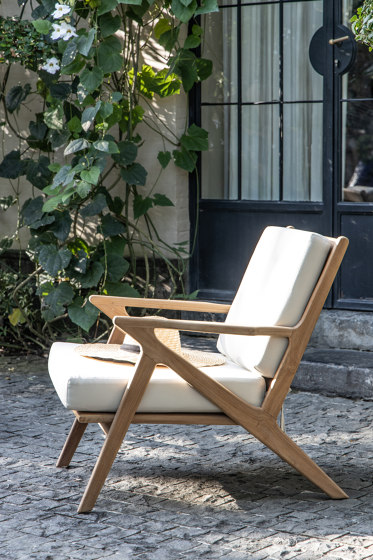 Janet Lounge Chair | Armchairs | cbdesign