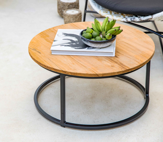 Light Round Cross Leg Slate Top Coffee Table | Mesas auxiliares | cbdesign
