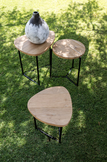 Light Round Cross Leg Slate Top Coffee Table | Couchtische | cbdesign