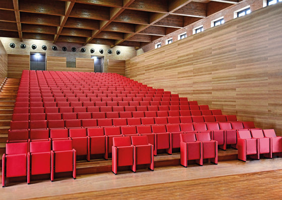 V9 | Auditorium seating | Aresline