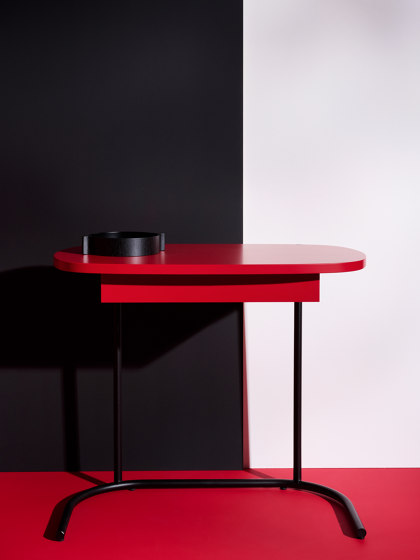 TORI desk | Desks | Schönbuch