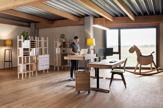 UPP! height-adjustable | Desks | Sixay Furniture