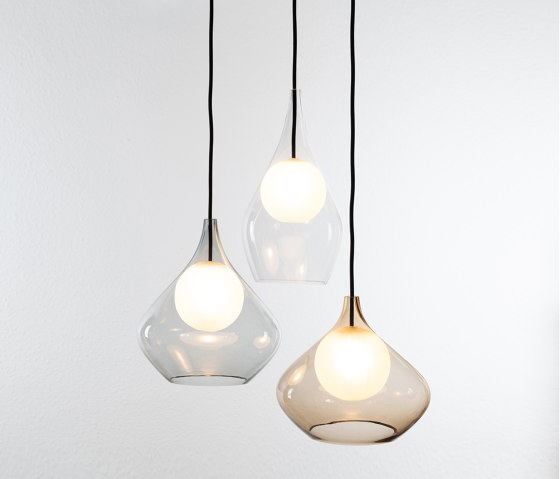 Next Shade C pendant light in beige glass, dimmable | Lámparas de suspensión | Isabel Hamm Licht
