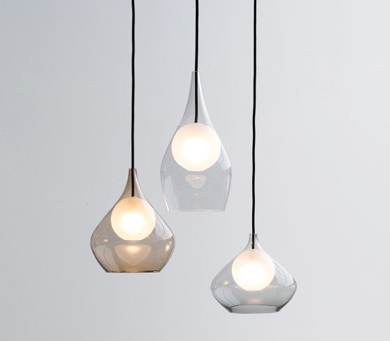 Next Shade C pendant light in beige glass, dimmable | Lámparas de suspensión | Isabel Hamm Licht
