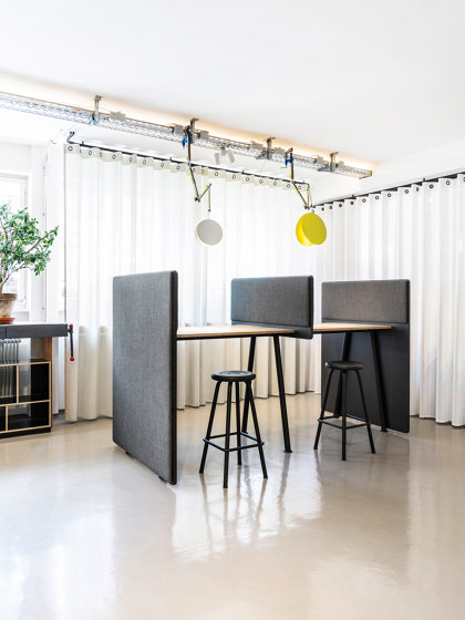 Squad Table | Desks | UnternehmenForm