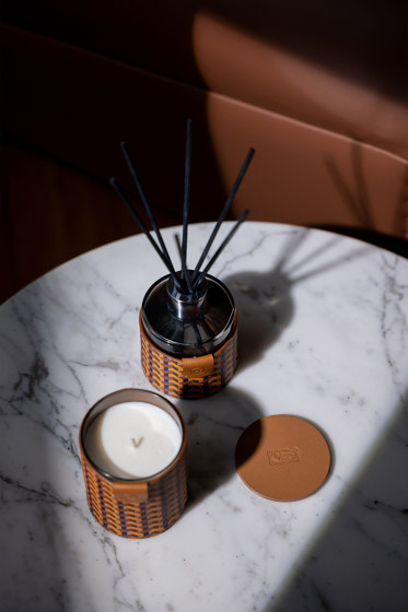 Weavers Home Fragrance - Candle and Diffuser | Oggetti | Poltrona Frau