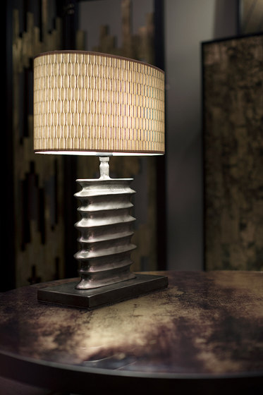 Isoard Table Lamp | Luminaires de table | Hamilton Conte