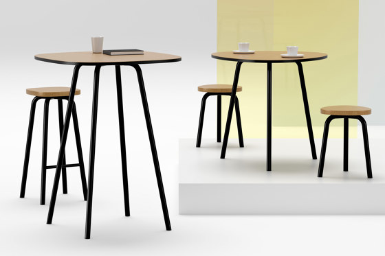 Pully oak stool | Triangular | Tabourets | Cascando