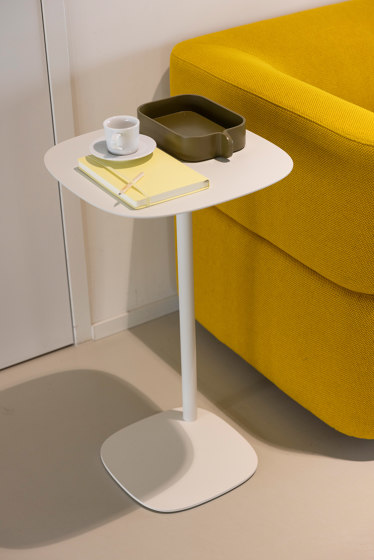 Pully Hub | Low table | Tavolini bassi | Cascando